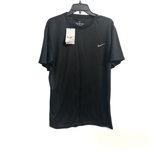 Nike Dri-FIT Black Youth T-Shirt size XLarge (14-16)